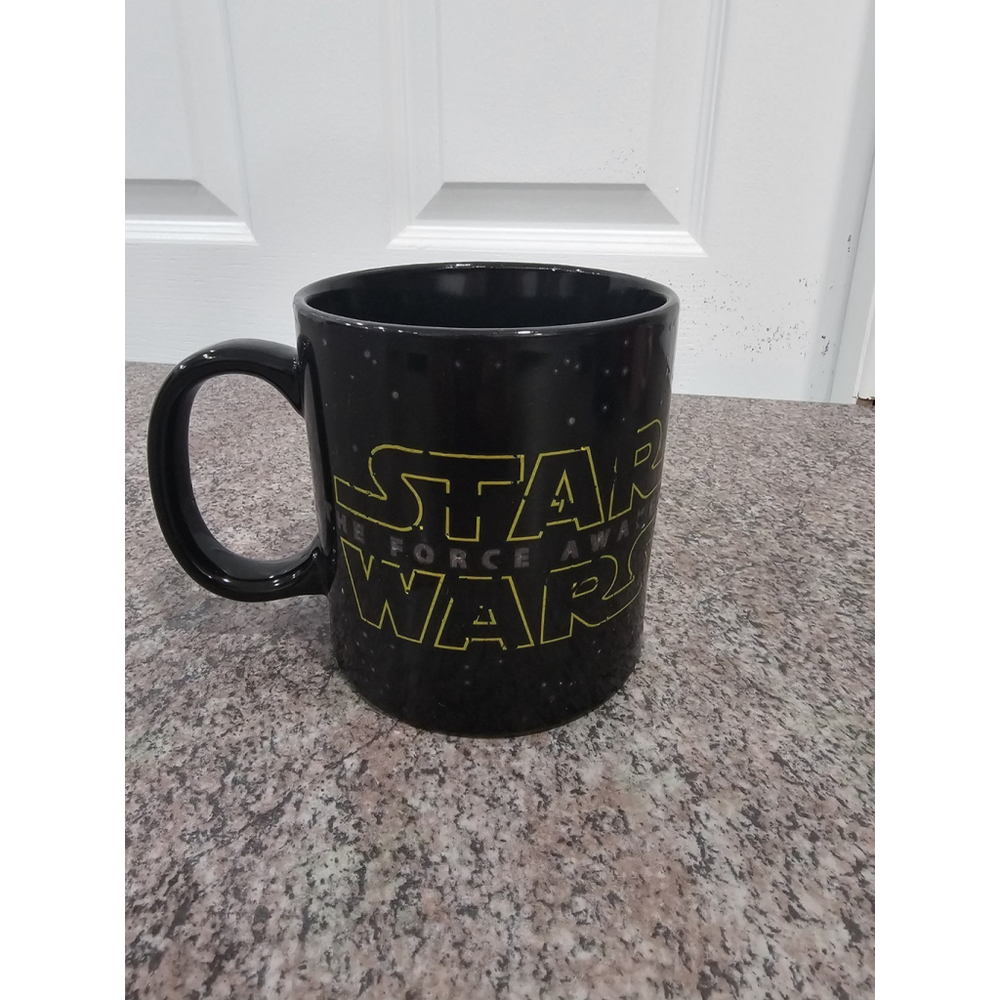 Star Wars: The Force Awakens 20 Ounce Heat- Reveal Ceramic Mug